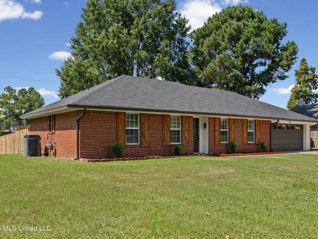 House for sale in Olive Branch, DeSoto County
