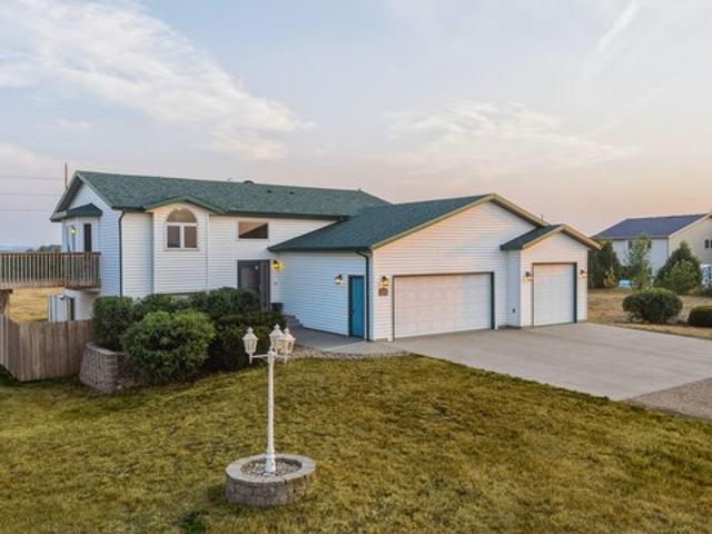 House for sale in Bismarck, North Dakota
