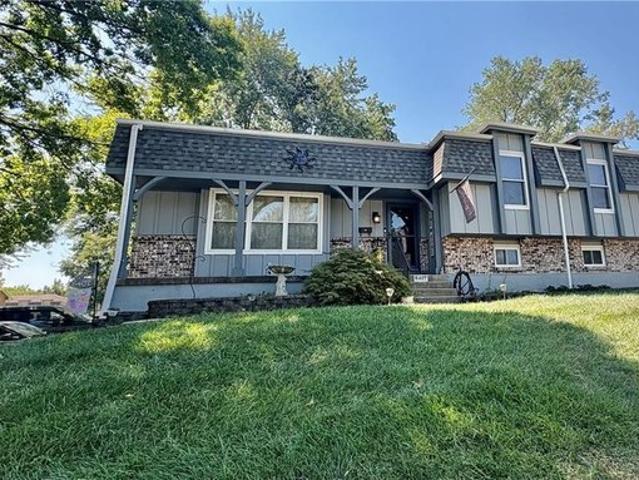 House for sale in Grandview, Missouri