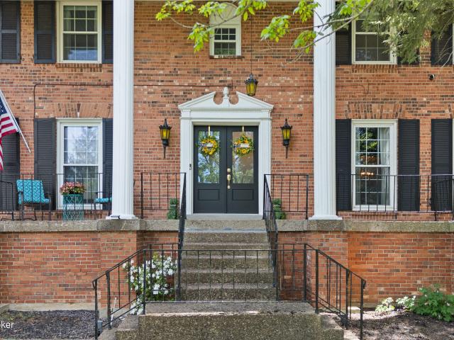 House for sale in Prospect, Kentucky