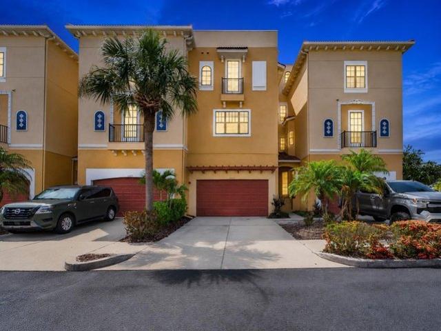 Townhouse for sale in Apollo Beach, Florida