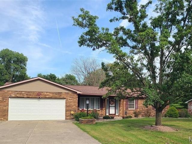 House for sale in Alton, Illinois