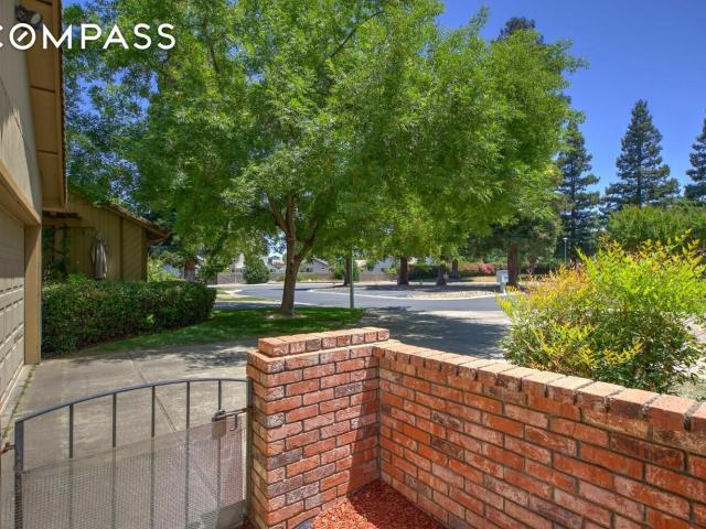 Townhouse for sale in Citrus Heights
