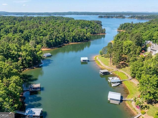 House for sale in Flowery Branch, Georgia