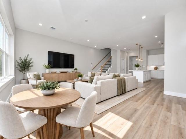 House for sale in Foster Place, Houston