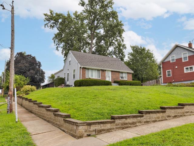 House for sale in Urbandale, Iowa