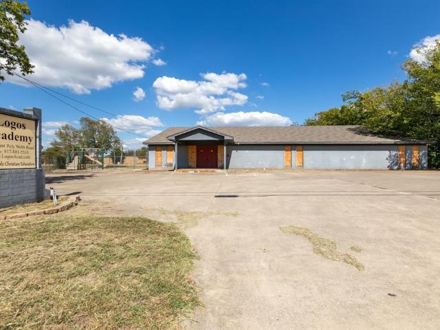 Commercial for sale in Arlington