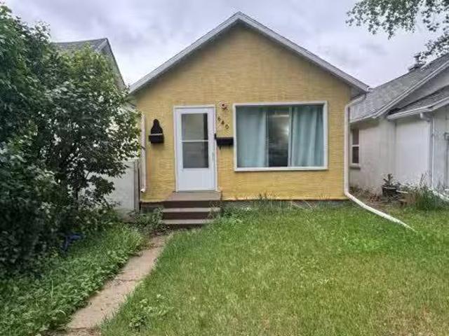House for sale in Lethbridge, Alberta