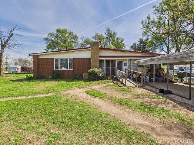 House for sale in Bernie, Missouri