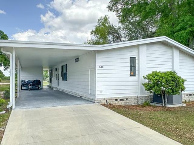 House for sale in Lady Lake, Florida