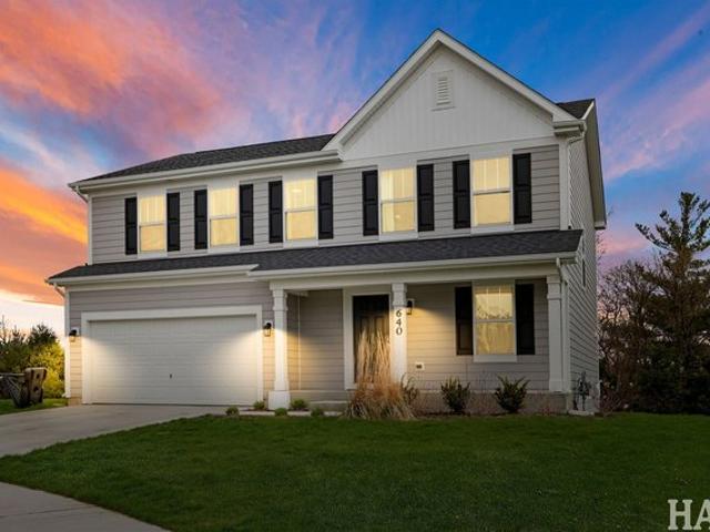House for sale in Mchenry, Illinois