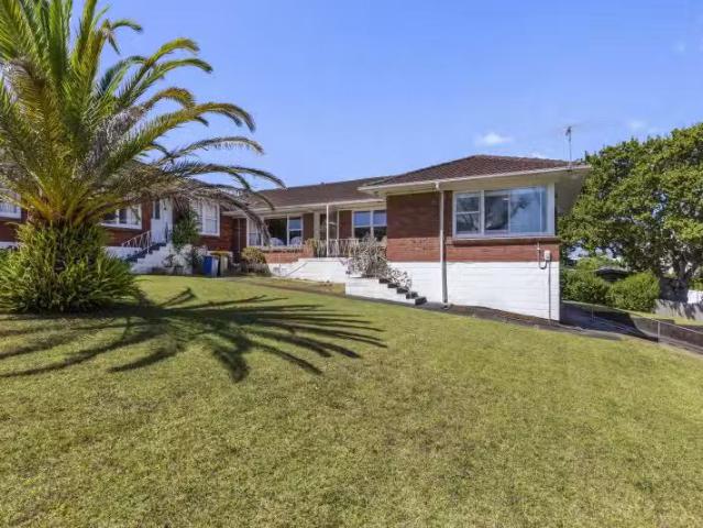 House for sale in Paremoremo, Oroua County