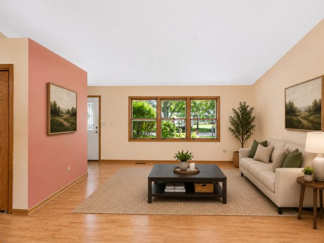 House for sale in Mchenry, Illinois