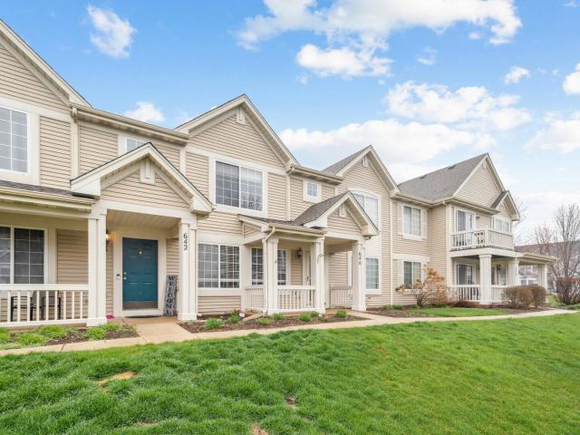 Townhouse for rent in Oswego