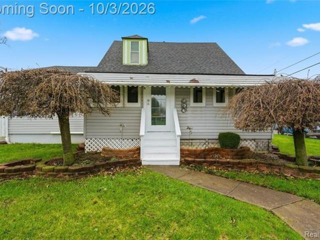 House for sale in Pontiac, Oakland County