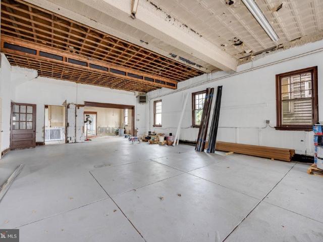 Commercial for sale in Woodbury Commercial for sale in Woodbury