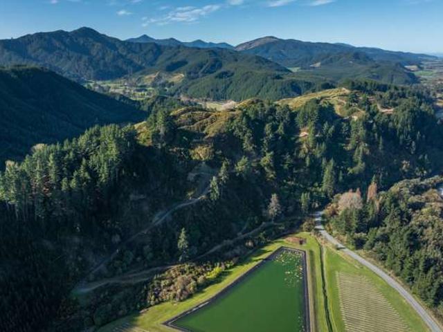 Property for sale in Marlborough