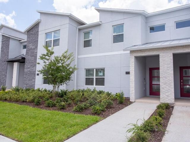 Townhouse for sale in Davenport, Florida