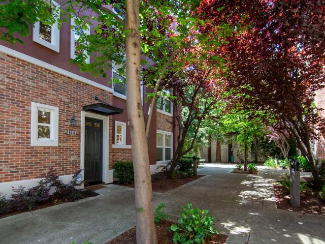 Condo for sale in Hayward