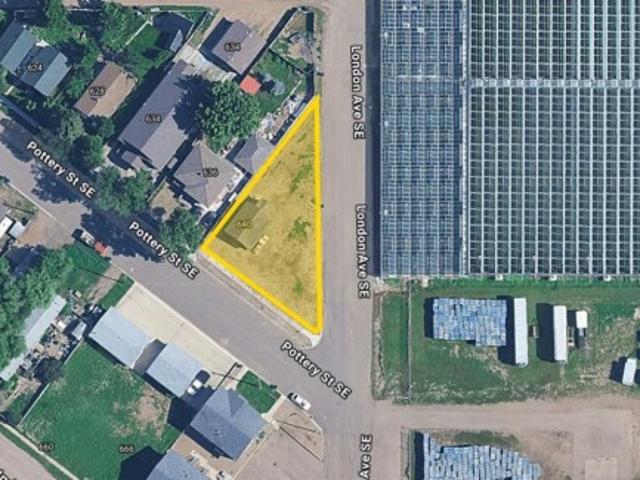 House for sale in Medicine Hat