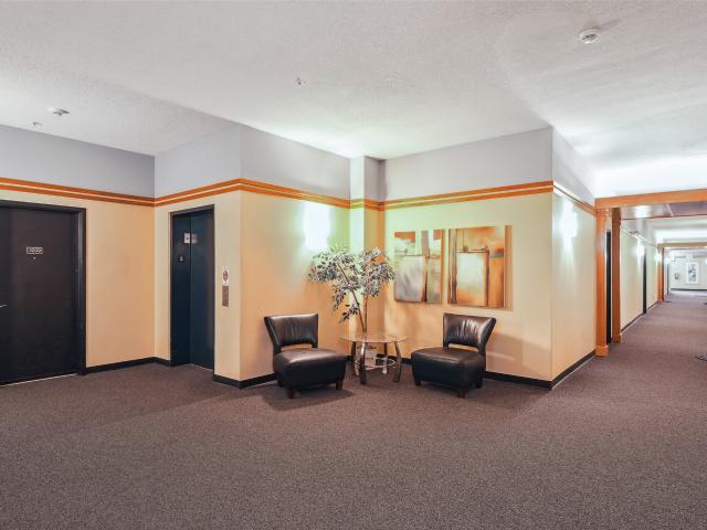 Condo for sale in West Des Moines Condo for sale in West Des Moines