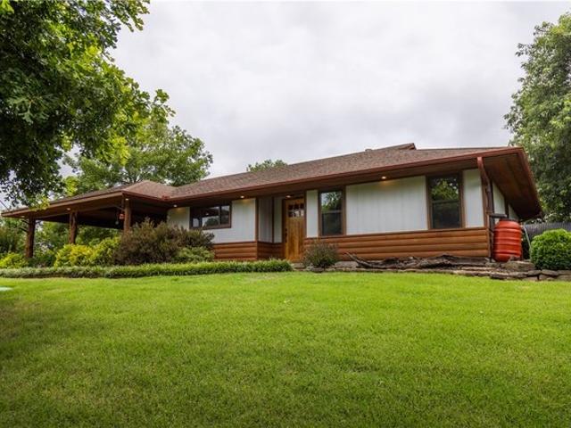 House for sale in Ark