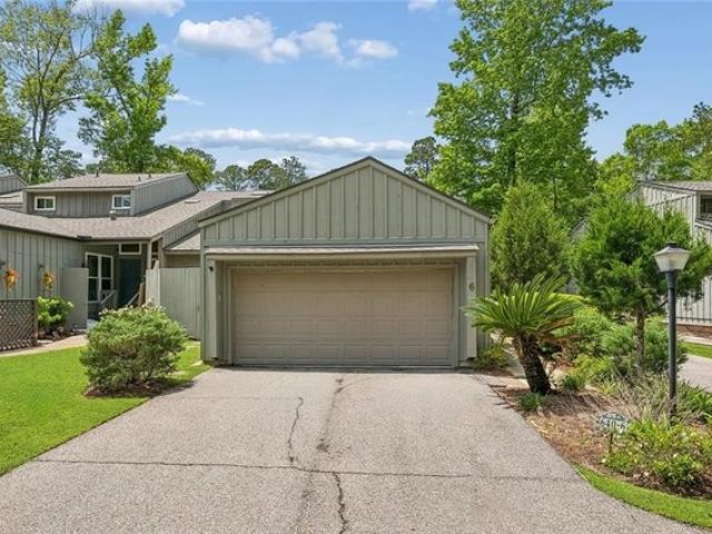 Condo for sale in Mandeville, Louisiana