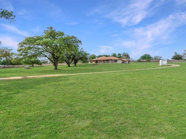 House for sale in Milam, Texas