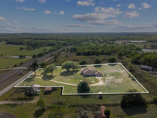 House for sale in Milam, Texas