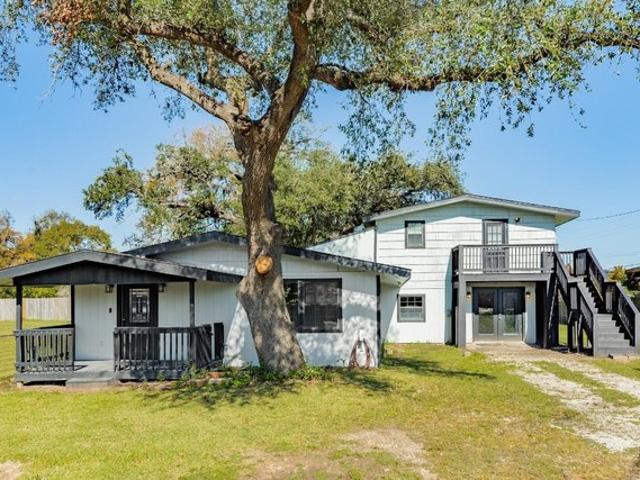 House for sale in Clute, Texas