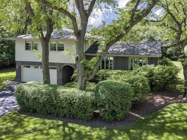 House for sale in Deerfield, Illinois