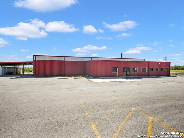 Commercial for sale in Knippa, Texas