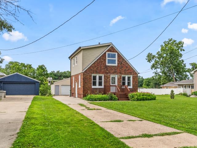 House for sale in Windsor Heights, Iowa