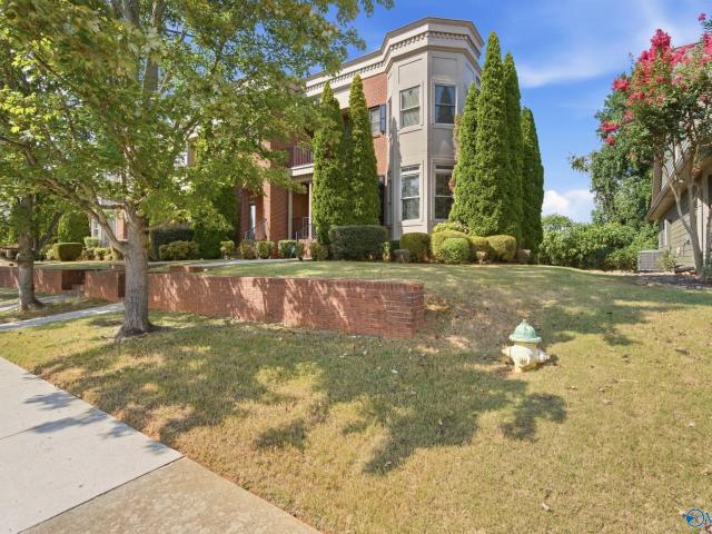 Townhouse for sale in Huntsville, Madison County