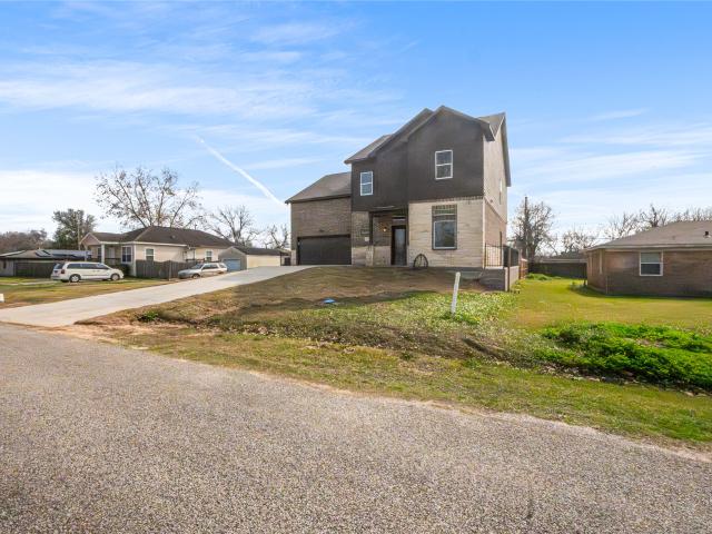 House for sale in Hitchcock, Texas