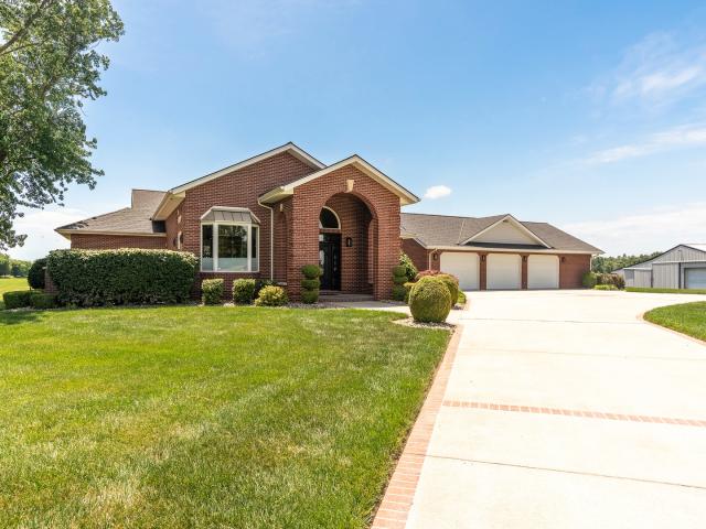 House for sale in Murphysboro, Illinois