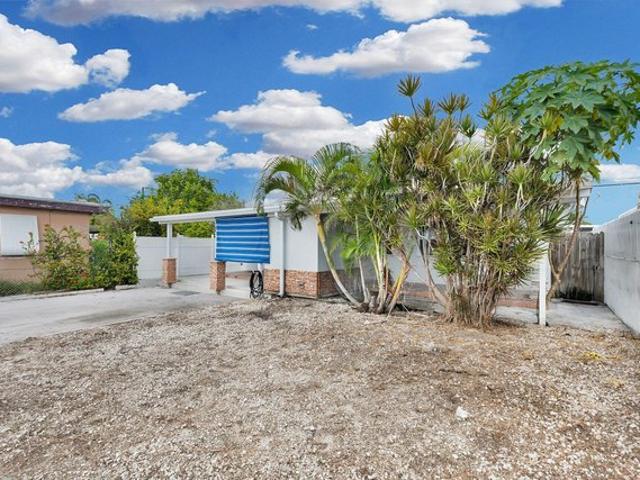 House for sale in Stock Island, Monroe County