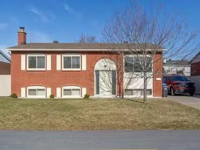 House for sale in Brossard, Quebec