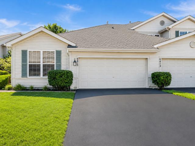 Townhouse for sale in Fox Lake, Illinois