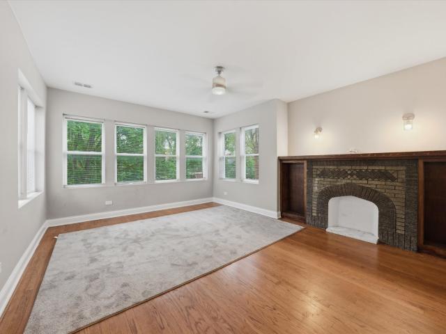 House for sale in Chicago Park, Illinois
