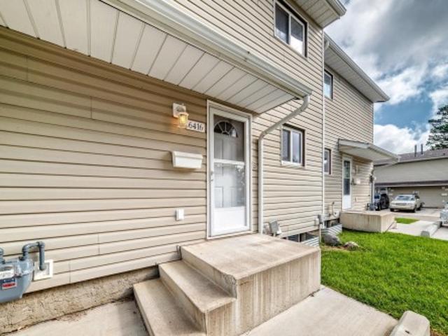 Townhouse for sale in Wedgewood, Alberta