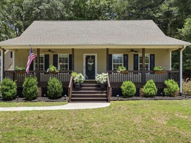 House for sale in Castle Hayne, North Carolina