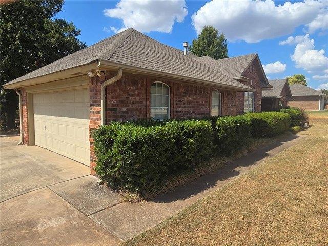 House for sale in Oklahoma City, Oklahoma County