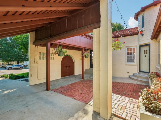 House for sale in Windsor Heights, Iowa
