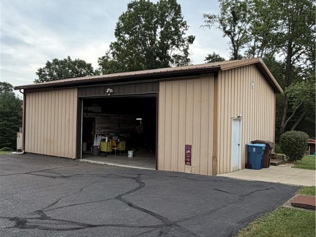 House for sale in Summit, Ohio