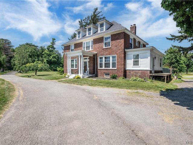 Commercial for sale in Niagara, New York