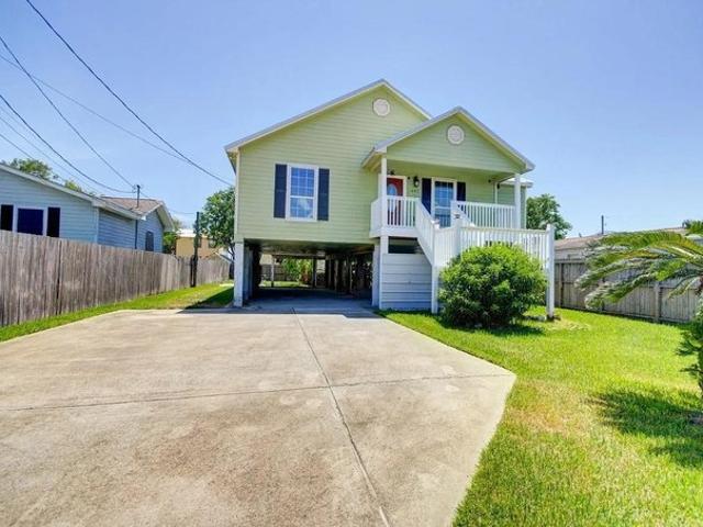 House for sale in Dickinson, Texas