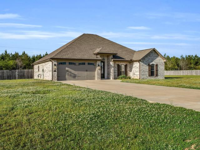 House for sale in Caledonia, Mississippi