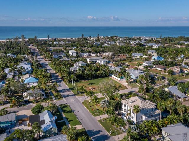 Property for sale in Longboat Key, Florida