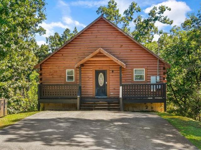 House for sale in Pigeon Forge, East Tennessee